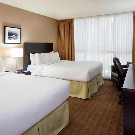 Delta Hotels Calgary Airport In-Terminal Buitenkant foto