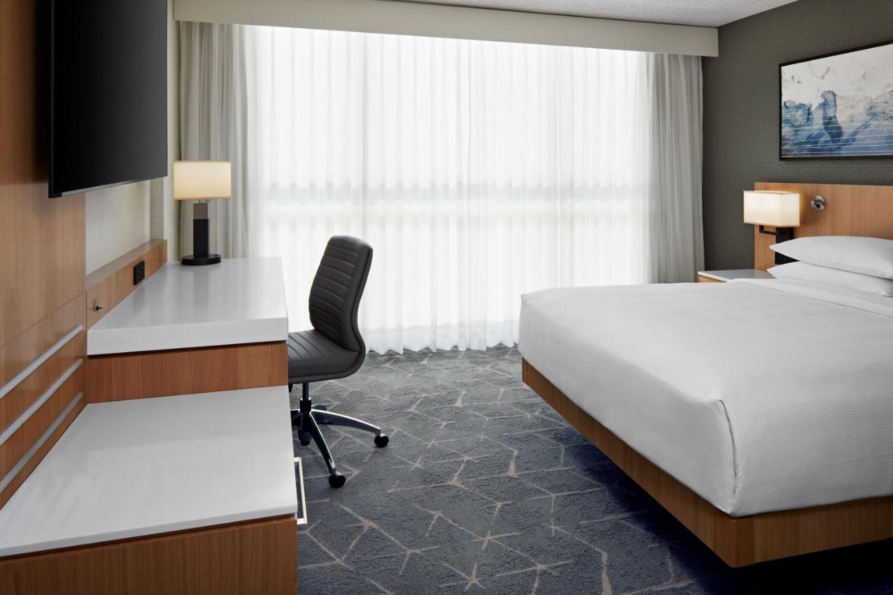 Delta Hotels Calgary Airport In-Terminal Buitenkant foto