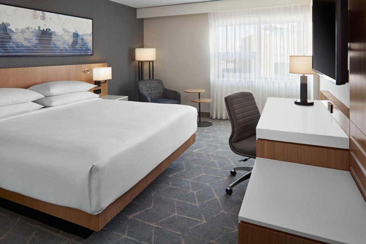 Delta Hotels Calgary Airport In-Terminal Buitenkant foto
